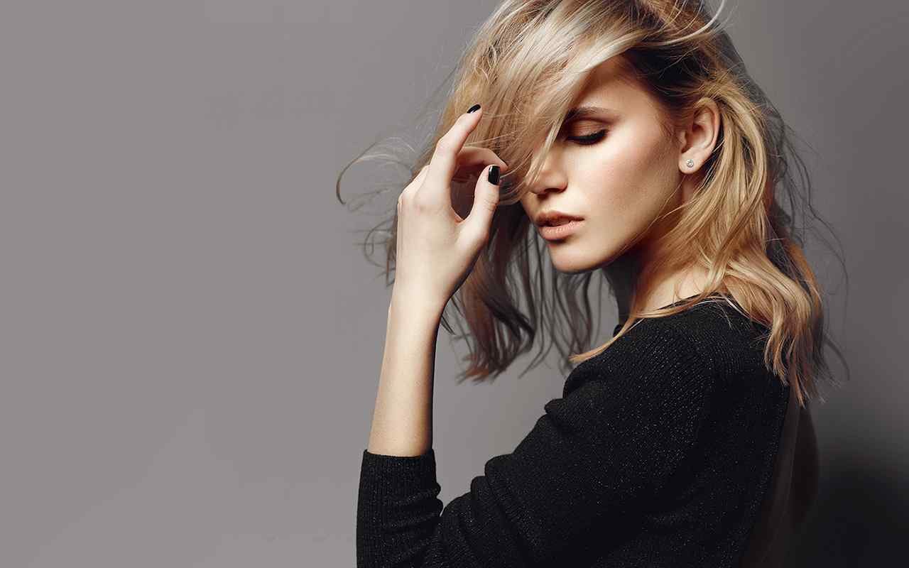 https://krisatelier.ca/wp-content/uploads/2021/10/background_slider.jpg